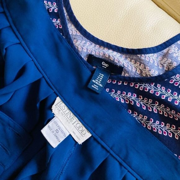 Justine Todd Navy Blue Pleated Skirt FREE Gap Tank Blouse - Picture 4 of 6